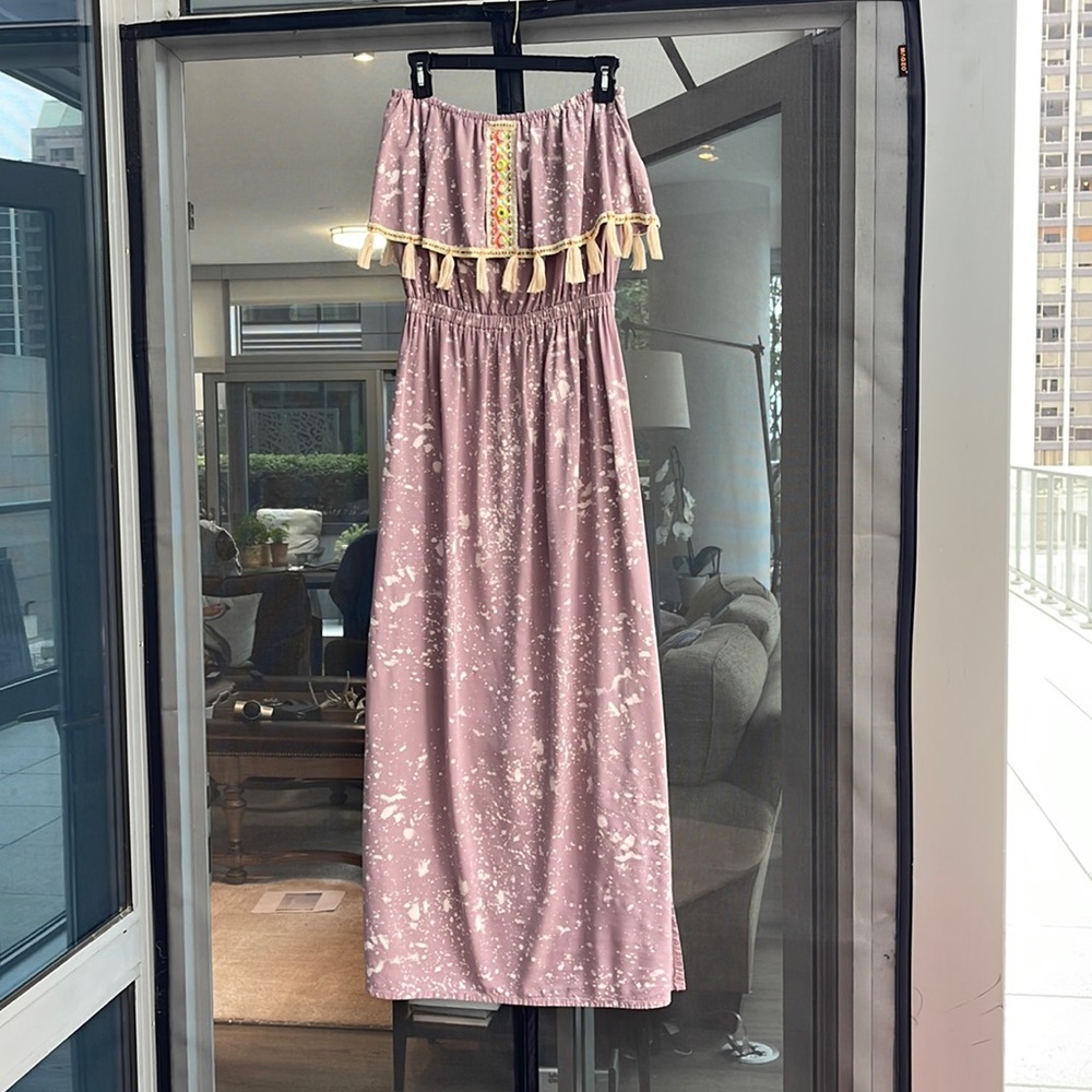 SKEMO size Large, sleeveless Maxi dress.